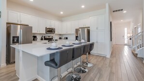 Villa (5406OAKG) | Cuisine privée | Réfrigérateur, lave-vaisselle, tables à manger