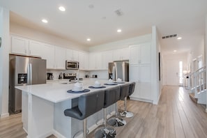 Villa (5406OAKG) | Private kitchen
