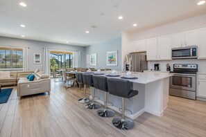 Villa (5406OAKG) | Private kitchen