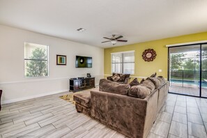 Villa ( 9 Bedroom 5 Bathroom Champions Gate ) | Living room
