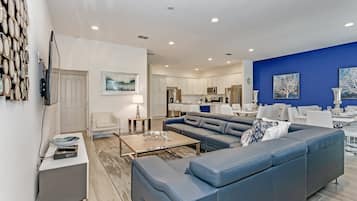 Vila (5410OAKG) | Ruang keluarga | TV layar datar dan foosball