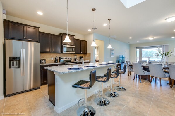 Villa | Private kitchen - 1631la Luxury 6 Bed Villa With Pool/spa, (Kissimmee)