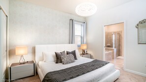 Villa (5445 Luxury 6 Bedroom 4.Bath  Home Wi)