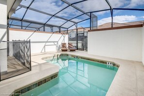 Apartment | Pool
