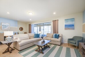 Villa (8872QIN New large 9 Bedroom 6 Bathroo) | Living room