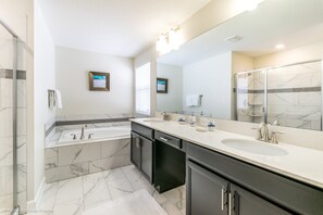 Villa | Bathroom - 1581fd Champions Gate Resort Home (Davenport)