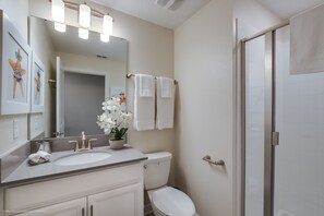 Apartment (910PB Luxury Furnished 5 Bedroom 5 Ba) | Bathroom