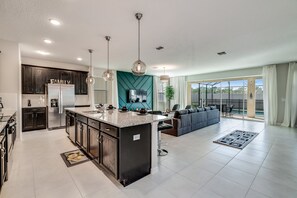 Villa | Private kitchen - 1822cvt New 9 Bedroom 6 Bathroom Resort Villa (Kissimmee)