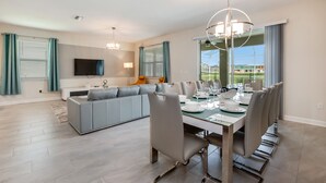 Villa | Dining