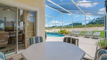 Villa (234GLEN Fantastically decorated 4 bed) | Balcony