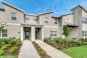 Apartment (790PBEACH Sleeps 11 ) | Exterior