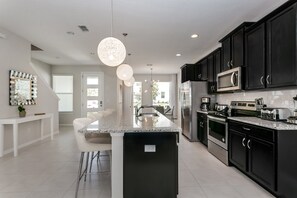 Apartment (Lovely 3 bedroom vacation home 1527CP) | Private kitchen