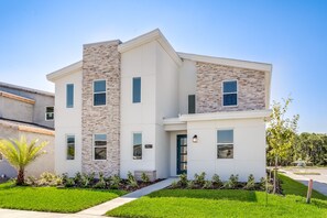 House (2867STANZA 9 BR Villa With Games Room) | Exterior