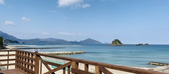 BEACH SIDE VILLAGE FAMILIAR