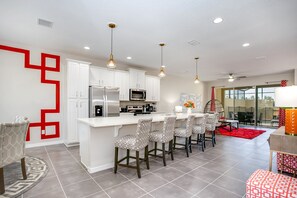 Apartment (1515CAREY ) | Eigene Küche