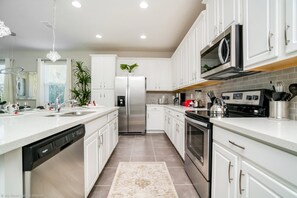 Apartment (1501 Orlando Newest  Resort Super Lux) | 5 bilik tidur, seterika/papan seterika, Wi-fi percuma 