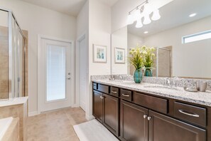 Villa | Bathroom - 1598ima Ultimate 8 Bedroom 6 Bathroom (Kissimmee)