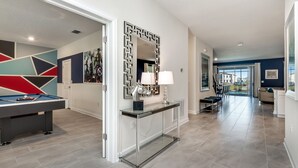 Huis (4629TARGET 9 BR Villa With Games Room)