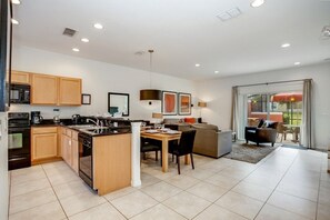Private kitchen - Secret Key Villa Emerald Island 1 (Kissimmee)