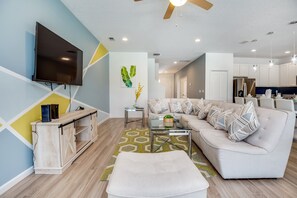 Living room - The Ultimate 10 Bedroom 8 Bathroom (Davenport)