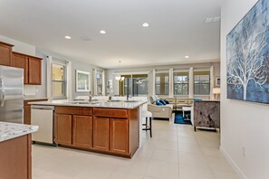 Villa (7036OAKWOOD) | Private kitchen