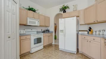 Villa | Private kitchen | Fridge, microwave, oven, dishwasher
