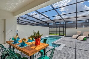 Apartment | Outdoor dining - Tangier Villa Windor At Westside (Kissimmee)