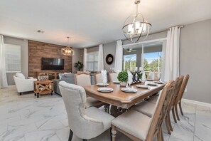 Villa (8805CRUDEN) | Exterior