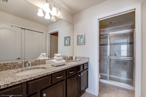 Bathroom - 1978majorca Fantastic 5 Bed 4 Bathroom Town Home (Kissimmee)