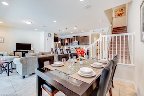 Appartement | Cuisine privée | Chaise haute