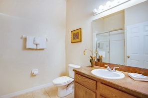 Bathroom - Rumred Condo Bahama Bay (Davenport)