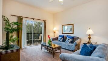 Condo (114RUMRUN) | Living room | Flat-screen TV