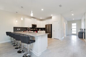 Villa (8828CRUDEN) | Private kitchen - Cruden Villa Champions Gate 8828 (Davenport)