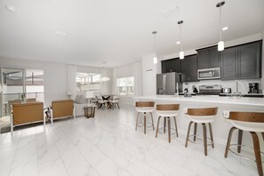 Apartment | Private kitchen - Memories Lane Villa Storey Lake (Kissimmee)