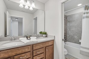 Apartment (2422DUBAI) | Bathroom - Dubai Villa Windsor At Westside (Kissimmee)