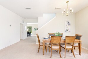 Villa (436  Aldridge Lane 6 Bedroom Executiv) | Private kitchen