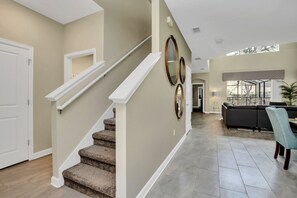 House (2755BOOK) | Living room