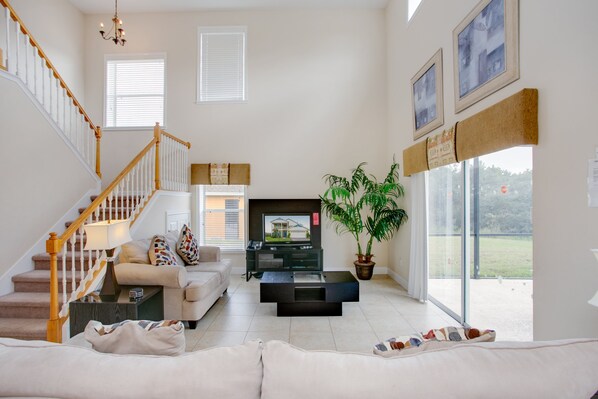 Villa (Large 4 bed Villa 2251VD) | Living room