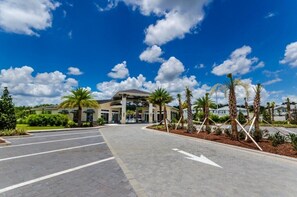 House (3800OAKVILLE) | Exterior