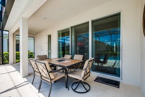 House (3800OAKVILLE) | Balcony