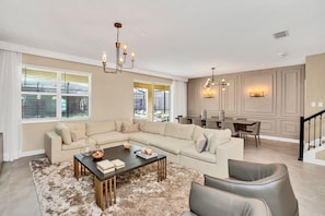 House (4564TARGET ) | Living room