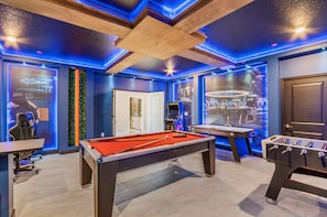 House (4564TARGET ) | Games room