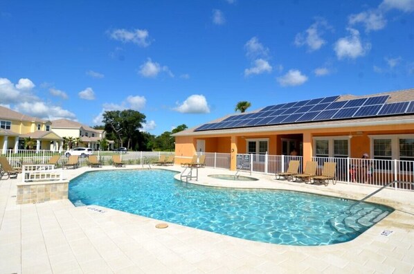Apartment | Pool
