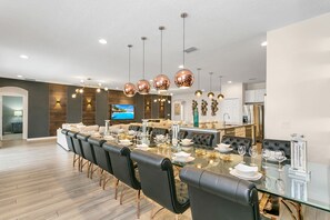 House (6125BROAD) | Private kitchen - Broadoak Drive villa Solterra 5 (Davenport)