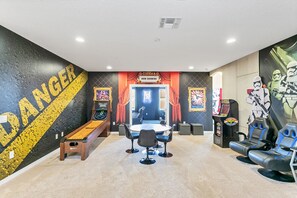 House (6125BROAD) | Fitness facility - Broadoak Drive villa Solterra 5 (Davenport)