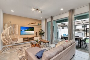 Apartment (2413DUBAI) | Living room - dubai Villa Windsor At Westside 2 (Kissimmee)