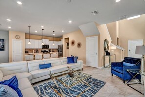 Villa (7387OAKMOSS) | Living room
