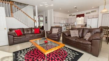 Villa (353 GLEN) | Living room | Flat-screen TV