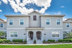 Apartment (4907WINDER) | Exterior