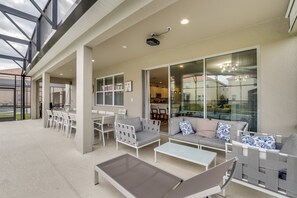 Casa (6117BROAD) | Balcón